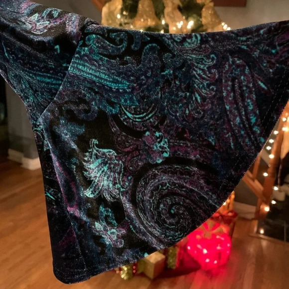 TIANA B Velvet Bell Sleeve Dress - Picture 2 of 8